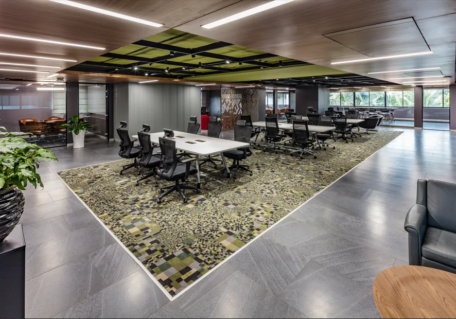 Open-plan commercial office designed by Rizin Spaces